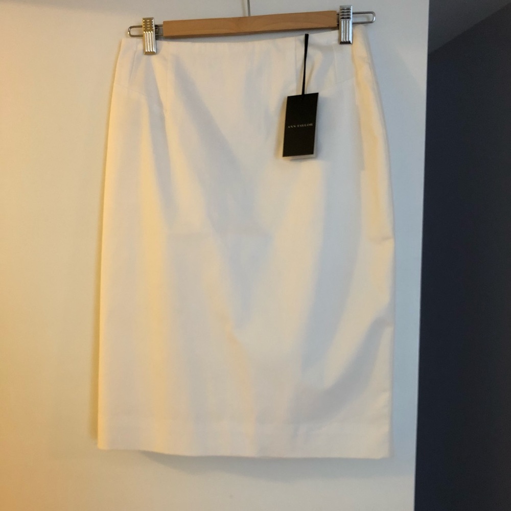 NWT White Ann Taylor Pencil Skirt, Size 0